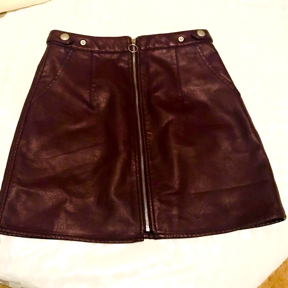 Fuax Leather Zipper Skirt